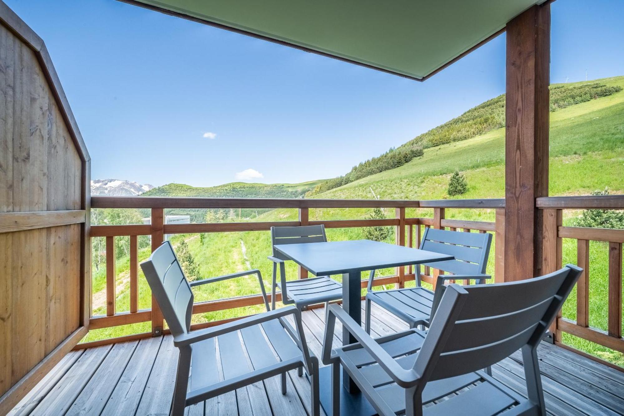 Residence Hameau De Clotaire Alpe D'Huez - By Emerald Stay المظهر الخارجي الصورة